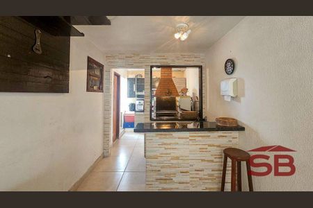 42_photo/94dcf00653.e6f02a1e96aef2b1-ATLAS-e3aa5b2a-3c03-4b0c-8948-0e4f466e0ccf.jpg de casa à venda com 6 quartos, 396m² em Cajuru, Curitiba