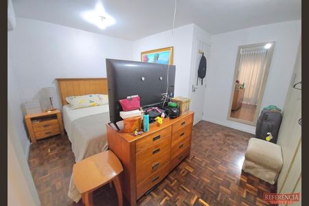 2_photo/94dcf006cf.92bd7eb76981e119-ATLAS-5f3cc2cb-1d0d-4a57-8eaa-3eb9a4386e0c.jpg de casa à venda com 4 quartos, 171m² em Cajuru, Curitiba