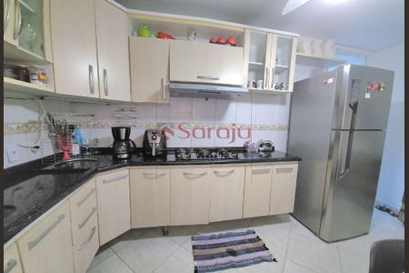 16_photo/94dcf006dd.759ae9860e277d35-ATLAS-fe905882-0811-4f40-9335-e6b7fcdba99a.jpg de casa à venda com 3 quartos, 120m² em Cajuru, Curitiba