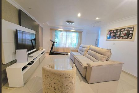 7_photo/94dcf006eb.1c30879e3ee593f9-ATLAS-d7528de8-af40-45a2-990c-8cbd2f65294d.jpg de casa à venda com 3 quartos, 80m² em Cajuru, Curitiba