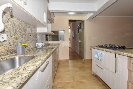 12_photo/94dcf006f5.cfaae28da06da296-ATLAS-d1c61fdb-e312-4ce0-86ff-b90759196985.jpg de casa à venda com 3 quartos, 240m² em Cajuru, Curitiba