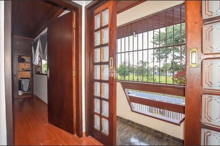 3_photo/94dcf006f5.cfaae28da06da296-ATLAS-f4c278cb-e911-49bb-b9f1-caefd0266bed.jpg de casa à venda com 3 quartos, 240m² em Cajuru, Curitiba