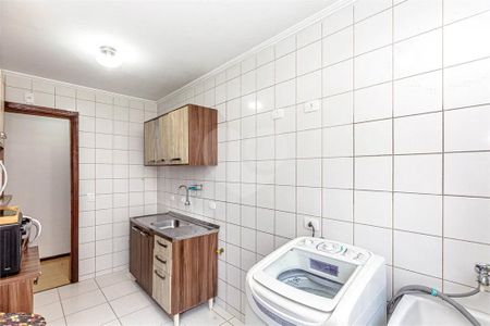 4_photo/94dcf00747.54b8780a509023fd-ATLAS-b69837cf-c02f-4e43-9d54-b78cf97cbd2c.jpg de apartamento à venda com 2 quartos, 53m² em Cajuru, Curitiba