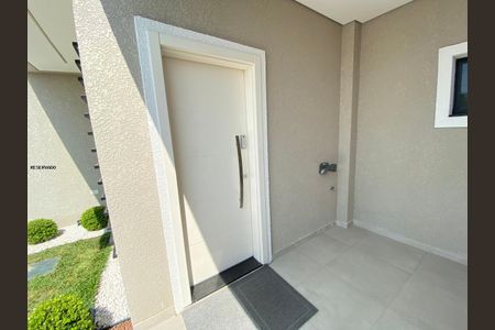 6_photo/94dcf007c3.52c59c0786f5d273-ATLAS-4bba6c36-147b-4f68-9e9e-1b542f76e793.jpg de casa à venda com 3 quartos, 96m² em Cajuru, Curitiba