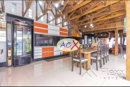 10_photo/94dcf009ad.74a96c0b2c4b8c29-ATLAS-23fc3ffd-7467-40fa-bcb6-a37b762ffc72.jpg de casa à venda com 4 quartos, 1050m² em Cajuru, Curitiba