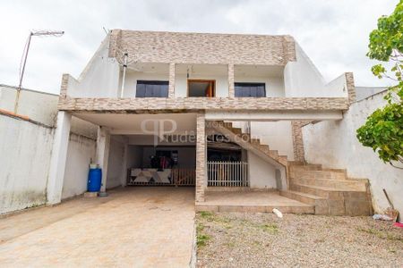 5_photo/94dcf00a25.f4a5c666155909d5-ATLAS-51d1c655-23cb-4991-98ec-e550b1b29c65.jpg de casa à venda com 5 quartos, 188m² em Uberaba, Curitiba