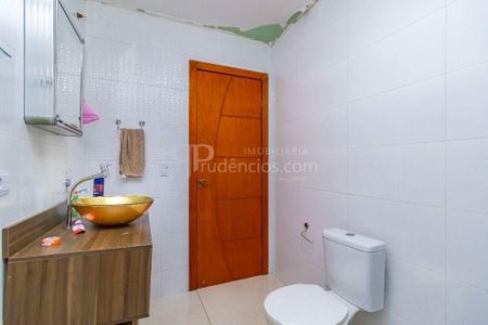 28_photo/94dcf00a25.f4a5c666155909d5-ATLAS-62b6fb13-c516-4764-bfd6-8687b1d47152.jpg de casa à venda com 5 quartos, 188m² em Uberaba, Curitiba