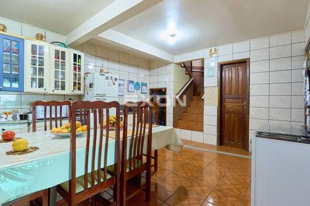 7_photo/94dcf00a53.5b63f18bcccc212e-ATLAS-2b655232-190b-478a-8d6b-711bcb00f72b.jpg de casa à venda com 3 quartos, 147m² em Uberaba, Curitiba