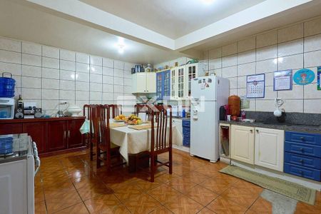 5_photo/94dcf00a53.5b63f18bcccc212e-ATLAS-39b240b7-650f-41ef-909f-1c9eeadf157f.jpg de casa à venda com 3 quartos, 147m² em Uberaba, Curitiba