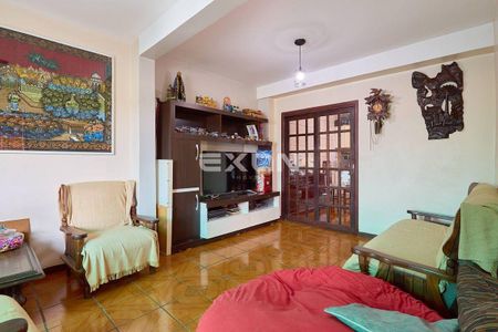 10_photo/94dcf00a53.5b63f18bcccc212e-ATLAS-519e090f-f400-4649-a208-4df3bd6afde1.jpg de casa à venda com 3 quartos, 147m² em Uberaba, Curitiba