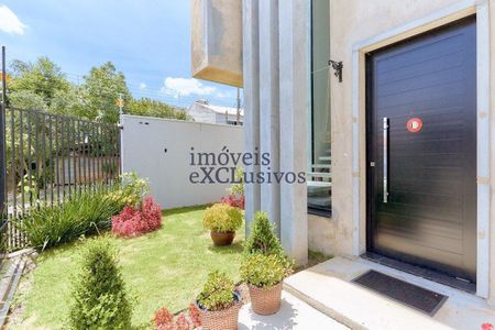 6_photo/94dcf00c91.22d99d281daac78a-ATLAS-45dbfd9b-e976-46d2-b6a6-dca7603e1e84.jpg de casa à venda com 3 quartos, 203m² em Uberaba, Curitiba