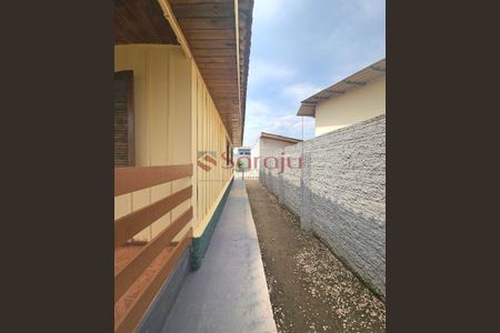 11_photo/94dcf00e5f.107f407498aa1188-ATLAS-dac650c7-bb33-4366-9437-ece33eece49a.jpg de casa à venda com 4 quartos, 126m² em Cajuru, Curitiba