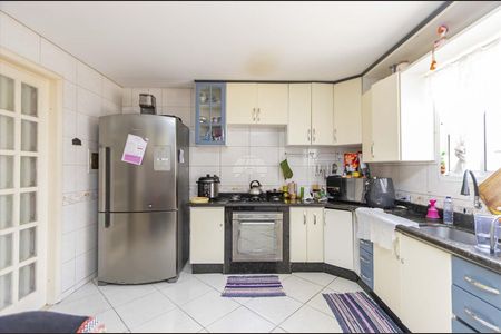 8_photo/94dcf00f1d.727778d524bde65a-ATLAS-2cc4a7d2-b2a2-42d9-93dd-e4647d020d8d.jpg de casa à venda com 4 quartos, 456m² em Cajuru, Curitiba