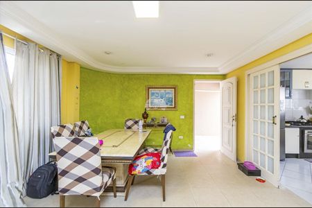 7_photo/94dcf00f1d.727778d524bde65a-ATLAS-e6616134-376e-40ef-beaa-1e0e7c2067fc.jpg de casa à venda com 4 quartos, 456m² em Cajuru, Curitiba