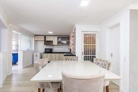 5_photo/94dcf07545.9034fee1f2a82cec-ATLAS-172c83f1-0b00-4a8a-973b-d437b3b4e451.jpg de casa à venda com 4 quartos, 160m² em Uberaba, Curitiba