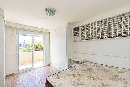 39_photo/94dcf07545.9034fee1f2a82cec-ATLAS-30e13e13-a71e-4dc4-b73c-4b548269b5a3.jpg de casa à venda com 4 quartos, 160m² em Uberaba, Curitiba