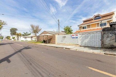 48_photo/94dcf07545.9034fee1f2a82cec-ATLAS-a7a19aa9-5ac0-4f23-ac73-0b36e625f3bb.jpg de casa à venda com 4 quartos, 160m² em Uberaba, Curitiba