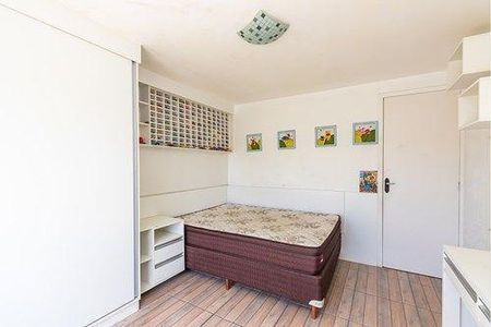 30_photo/94dcf07545.9034fee1f2a82cec-ATLAS-ea8ad0dc-659a-422d-a6df-cbc160cbbe1b.jpg de casa à venda com 4 quartos, 160m² em Uberaba, Curitiba