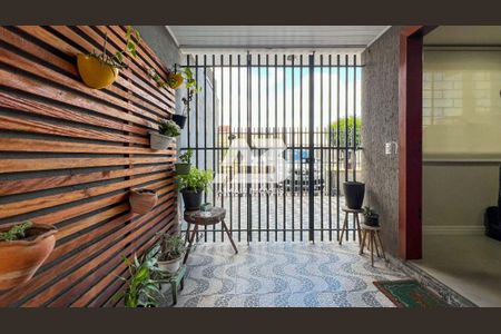 5_photo/94dcf0754b.1aa5b8f538f3adaf-ATLAS-3d3519d5-d8f8-4973-9bb1-6dbbf4cbea65.jpg de casa para alugar com 2 quartos, 149m² em Uberaba, Curitiba