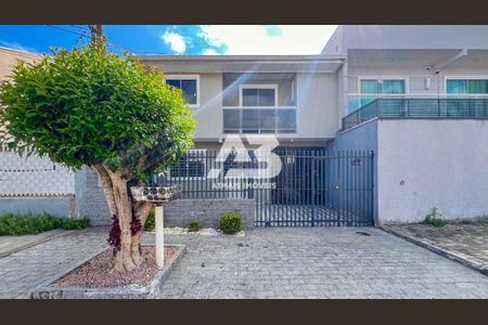 2_photo/94dcf0754b.1aa5b8f538f3adaf-ATLAS-e57e9273-159f-459e-8604-bb5e2a1185e4.jpg de casa para alugar com 2 quartos, 149m² em Uberaba, Curitiba