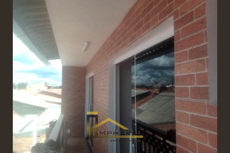 6_photo/94dcf076c9.86fa7c56df5ec564-ATLAS-0a87bfde-c8a8-4616-b9fd-d507d503ad57.jpg de casa à venda com 3 quartos, 96m² em Uberaba, Curitiba