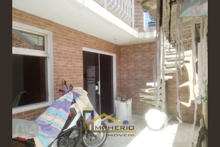 3_photo/94dcf076c9.86fa7c56df5ec564-ATLAS-409f572e-06db-4d59-ac31-0111cf81f3b3.jpg de casa à venda com 3 quartos, 96m² em Uberaba, Curitiba