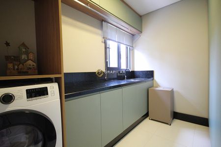 19_photo/94dcf971d3.9be064e7148d148e-ATLAS-e597b559-3795-4f12-9e8f-1eb790586a28.jpg de casa à venda com 4 quartos, 327m² em Ganchinho, Curitiba