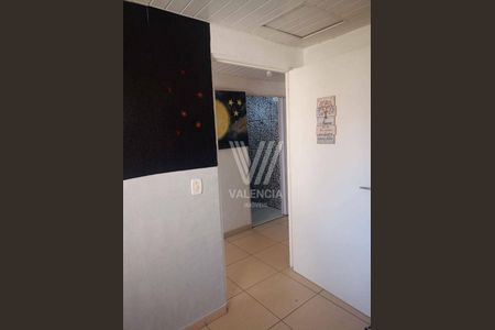 5_photo/94dcf97db7.9612c2c0390caf5f-ATLAS-43d83981-e930-4e19-a4f7-26d1b1c5e9cd.jpg de casa à venda com 1 quarto, 150m² em Ganchinho, Curitiba