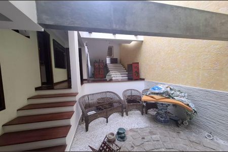 2_photo/94dcfa04d3.e7addae7bde7a197-ATLAS-065baa52-3e26-4a37-8f6b-57da50e8b617.jpg de casa para alugar com 1 quarto, 380m² em Aristocrata, São José dos Pinhais