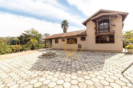 8_photo/94dcfa1605.6a940fd7dc05e55d-ATLAS-5a8e3404-12fc-4d83-9eb1-9e7c1fed179c.jpg de casa à venda com 3 quartos, 250m² em São Domingos, São José dos Pinhais