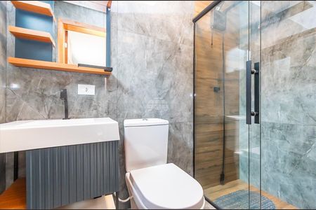 11_photo/94dcfa3343.8d3caaf35d6dfe7b-ATLAS-25b18dde-50fc-4252-a320-f5e59546c8aa.jpg de casa à venda com 3 quartos, 103m² em Alto Boqueirão, Curitiba