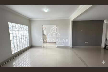 2_photo/94dcfa3447.aa3f54dcddd2e04f-ATLAS-a7aad079-3002-4cf1-940e-e3d57be53df8.jpg de casa à venda com 0 quarto, 229m² em Alto Boqueirão, Curitiba