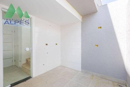 13_photo/94dcfa4361.bd180597032503aa-ATLAS-721e29a0-29d3-403f-bd83-6202888a8a39.jpg de casa à venda com 3 quartos, 83m² em Alto Boqueirão, Curitiba