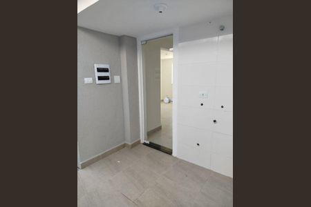 5_photo/94dcfa4361.d5377530c8e93757-ATLAS-4f6e6d98-5b9b-46ac-aa45-3177da48a76f.jpg de casa à venda com 3 quartos, 70m² em Alto Boqueirão, Curitiba