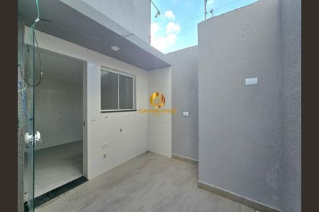 18_photo/94dcfa4361.d5377530c8e93757-ATLAS-d2cf1d27-41dc-4a21-8933-73eb00f66f25.jpg de casa à venda com 3 quartos, 83m² em Alto Boqueirão, Curitiba