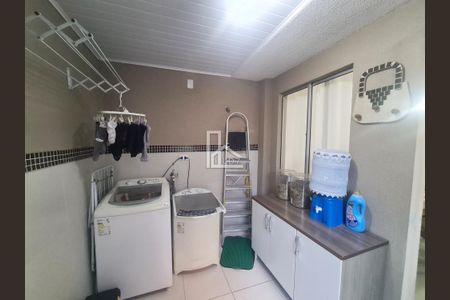 11_photo/94dcfa4447.5d0ee1bda14b0e72-ATLAS-4c10e34e-ce0f-437d-a597-655b21fef55f.jpg de casa à venda com 3 quartos, 100m² em Alto Boqueirão, Curitiba