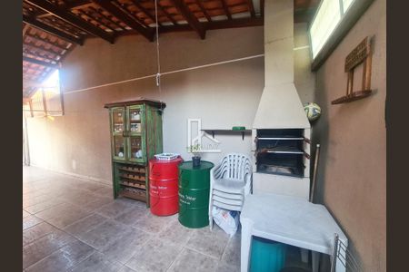 20_photo/94dcfa4447.5d0ee1bda14b0e72-ATLAS-7eaf3db7-820b-4ee5-a2d7-64743e6a525a.jpg de casa à venda com 3 quartos, 100m² em Alto Boqueirão, Curitiba