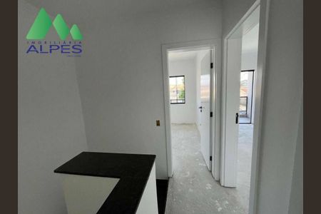 15_photo/94dcfa4527.1adfb5060270d28a-ATLAS-07cf2b94-129a-4f09-a892-ea113fd8b5e2.jpg de casa à venda com 3 quartos, 88m² em Alto Boqueirão, Curitiba