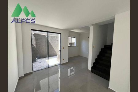 13_photo/94dcfa4527.1adfb5060270d28a-ATLAS-b3a4c539-dfde-4ece-81f6-950bf93ebf90.jpg de casa à venda com 3 quartos, 88m² em Alto Boqueirão, Curitiba