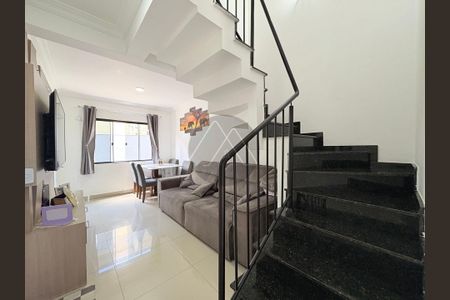 6_photo/94dcfa45c1.1fddc8fccdda95da-ATLAS-738ec0d0-697f-4dd6-949b-09b3bb2e3d23.jpg de casa à venda com 3 quartos, 84m² em Alto Boqueirão, Curitiba