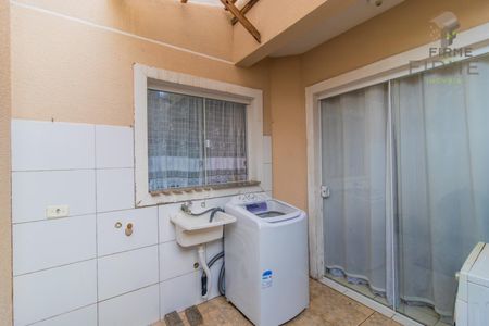 37_photo/94dcfa45c1.9d9b8595b276f91d-ATLAS-ef98cebd-452c-47e3-86c8-638197a47cd5.jpg de casa à venda com 3 quartos, 70m² em Boqueirão, Curitiba