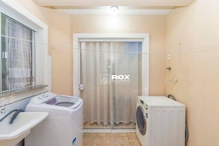 4_photo/94dcfa45c1.c64c8e3c826864d5-ATLAS-71c26fa8-4ed3-4161-b2f5-0a5de8ca4bc8.jpg de casa à venda com 3 quartos, 77m² em Boqueirão, Curitiba