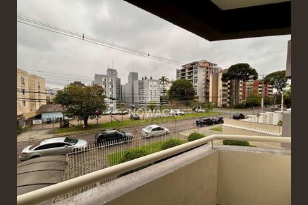 6_photo/94dcfa45d1.ceff8192393c33de-ATLAS-e40f2b72-c50e-47c8-8cfe-9b683c258cff.jpg de apartamento à venda com 3 quartos, 82m² em Alto Boqueirão, Curitiba