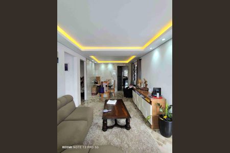 4_photo/94dcfa45f5.34730a09c7934e52-ATLAS-23d2cd2a-bfa0-4a47-95d6-53d345df8c73.jpg de casa à venda com 2 quartos, 70m² em Alto Boqueirão, Curitiba