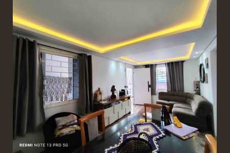 3_photo/94dcfa45f5.34730a09c7934e52-ATLAS-3b9a3d82-2bef-44c2-82c8-ed80457faf1f.jpg de casa à venda com 2 quartos, 70m² em Alto Boqueirão, Curitiba