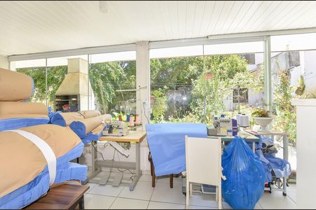 32_photo/94dcfa483b.01df1c19777e84fc-ATLAS-7b09b353-7917-4e73-bcf3-3942245d0b55.jpg de casa à venda com 3 quartos, 160m² em Alto Boqueirão, Curitiba