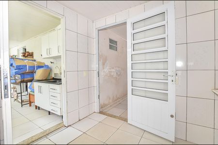 36_photo/94dcfa483b.01df1c19777e84fc-ATLAS-7b76ec1d-e372-4318-941b-f4a98dbdf83f.jpg de casa à venda com 3 quartos, 160m² em Alto Boqueirão, Curitiba