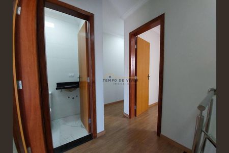 6_photo/94dcfa48cd.c8cb3e3b933e256f-ATLAS-1e637625-c778-4bbb-a344-cdad19b3d8d6.jpg de casa à venda com 3 quartos, 83m² em Alto Boqueirão, Curitiba