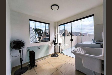 4_photo/94dcfa48f9.ba8fb8fc3929b4db-ATLAS-07c329cb-a13a-4f4e-8d67-fcd8fd5885b3.jpg de casa à venda com 4 quartos, 110m² em Alto Boqueirão, Curitiba