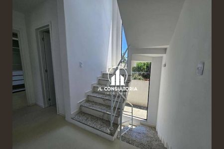 6_photo/94dcfa48f9.ba8fb8fc3929b4db-ATLAS-6dbb0742-a960-45fa-9bdf-abebb56f2611.jpg de casa à venda com 4 quartos, 110m² em Alto Boqueirão, Curitiba